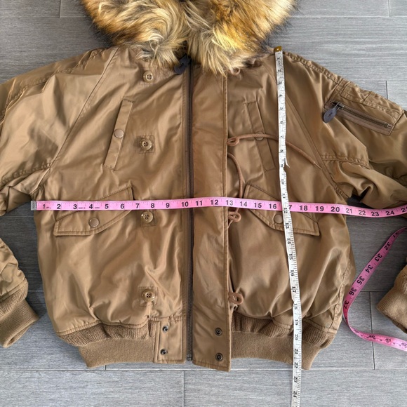 MOUSSY Faux Fur Hooded Bomber Jacket in Tan Size 1 Small Streetwear Warm Outdoor - Picture 16 of 16